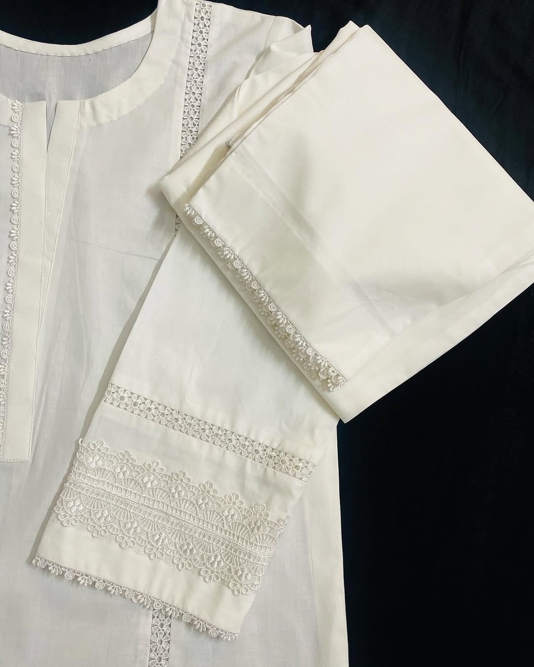 Sf 375 - White Lace Work lawn 2 Pc Stitched Suit